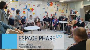 Photo d'un atelier artistique "Signes sensibles" à l'Espace Phare